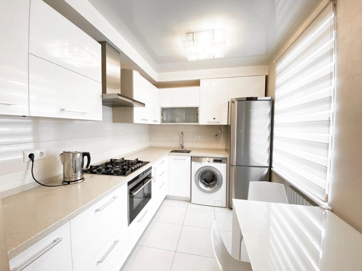 2-Bedroom Apartment Most City Area, Ekaterynoslav Square Dnipro Esterno foto