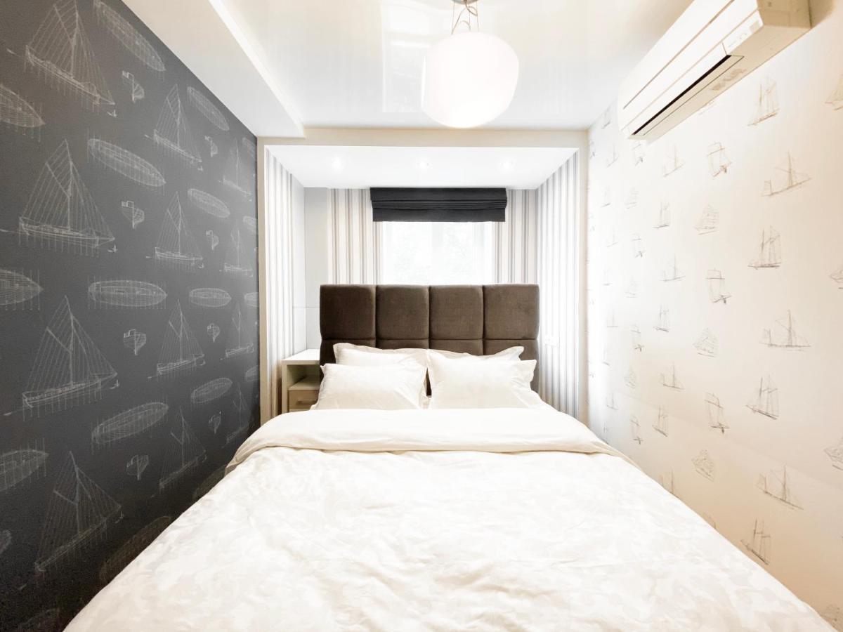 2-Bedroom Apartment Most City Area, Ekaterynoslav Square Dnipro Esterno foto