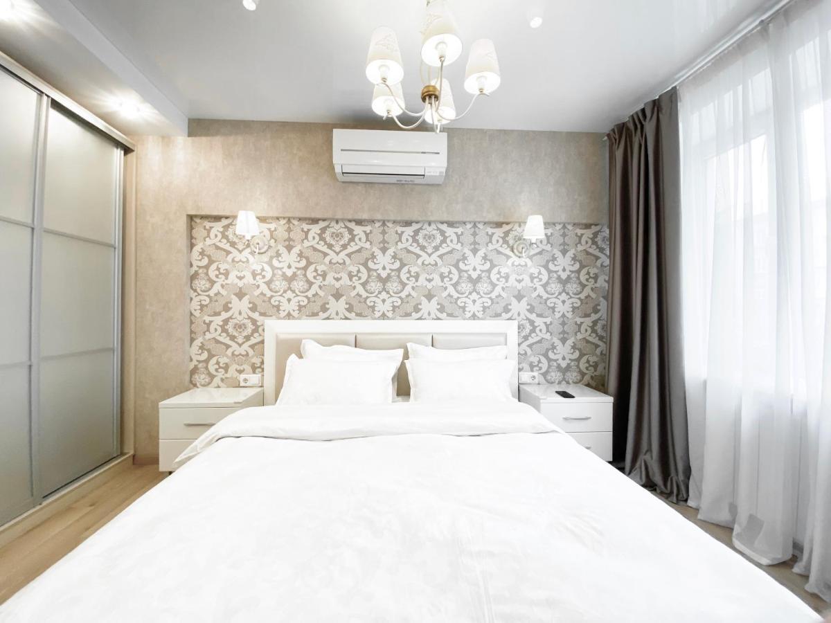2-Bedroom Apartment Most City Area, Ekaterynoslav Square Dnipro Esterno foto