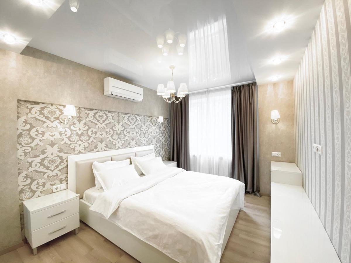 2-Bedroom Apartment Most City Area, Ekaterynoslav Square Dnipro Esterno foto